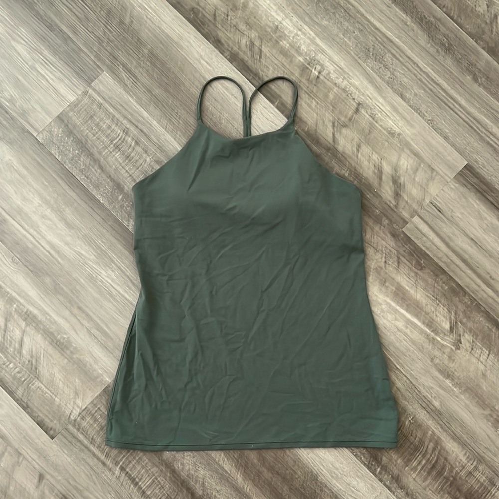 Lululemon tank with built in bra